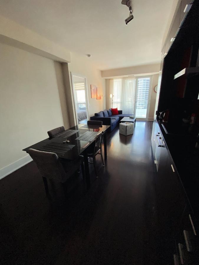 Luxury Condo On Cn Tower 多伦多 外观 照片