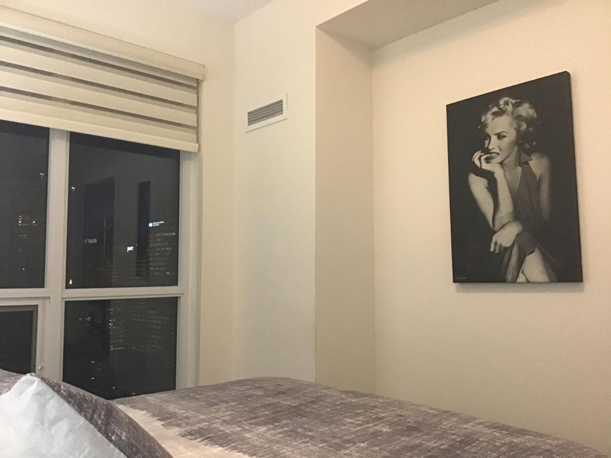 Luxury Condo On Cn Tower 多伦多 外观 照片