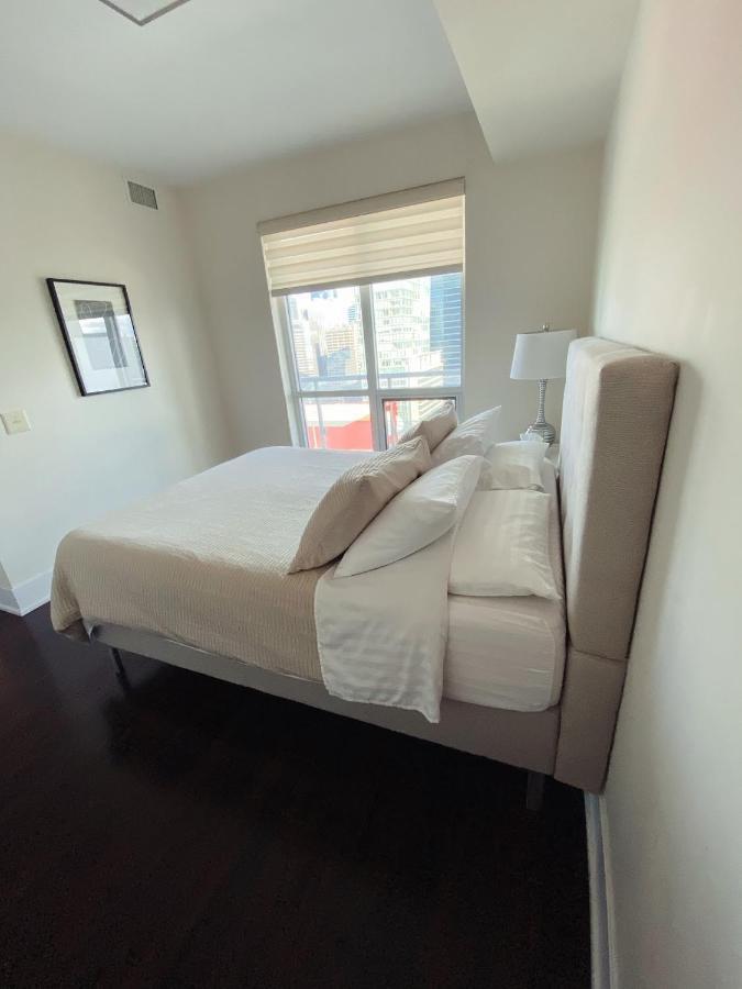 Luxury Condo On Cn Tower 多伦多 外观 照片