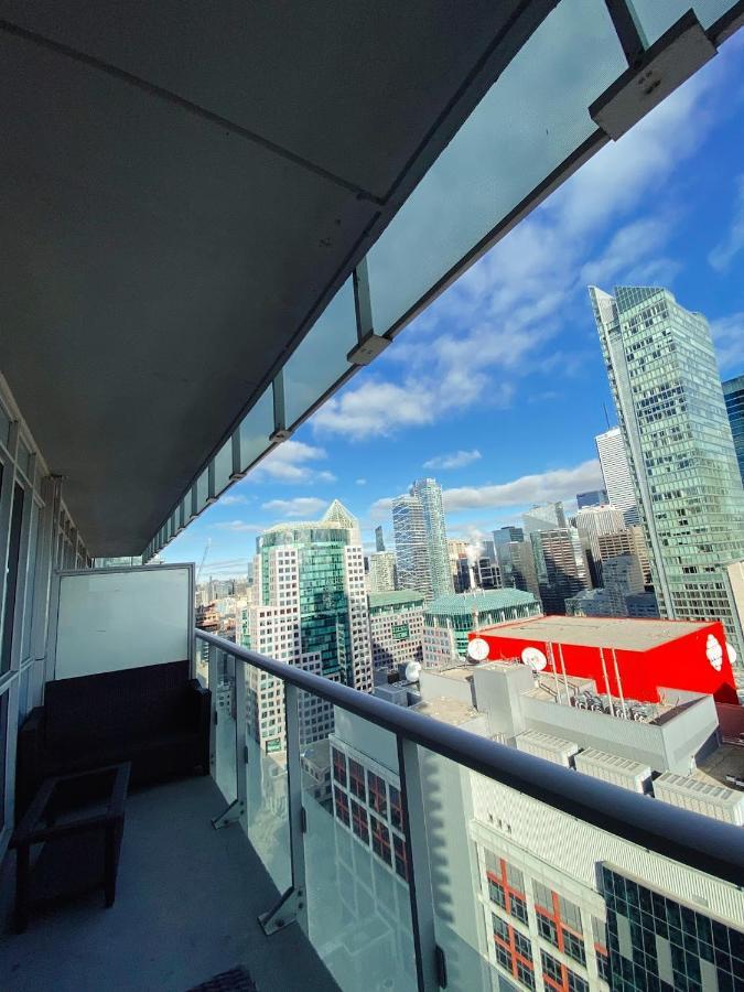 Luxury Condo On Cn Tower 多伦多 外观 照片