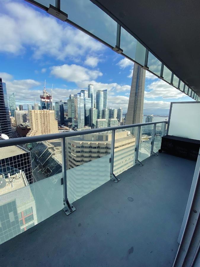 Luxury Condo On Cn Tower 多伦多 外观 照片